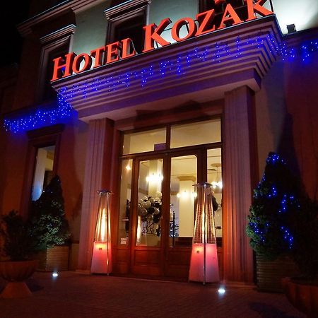 Hotel Kozak Chełm Екстериор снимка