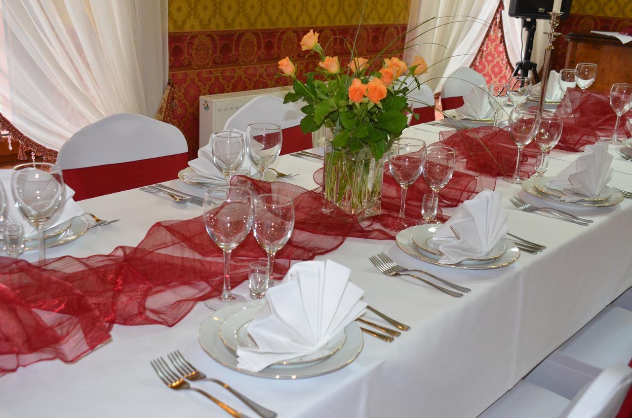 Hotel Kozak Chełm Екстериор снимка