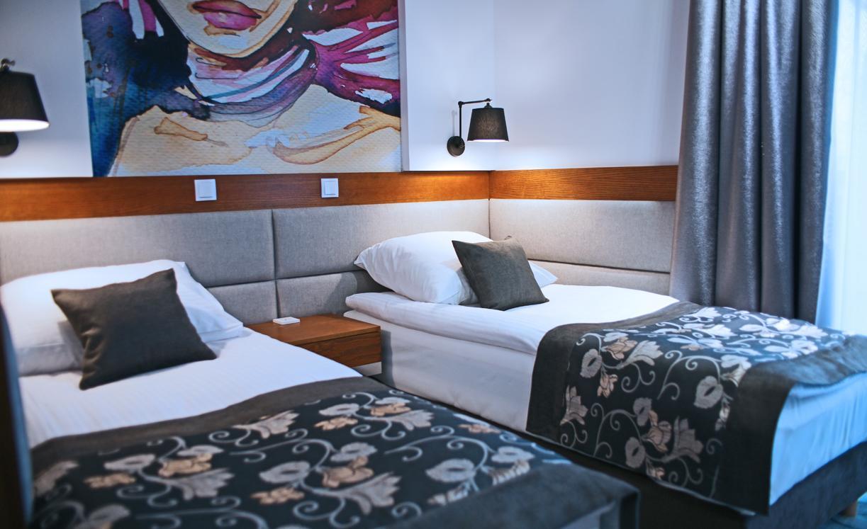 Hotel Kozak Chełm Екстериор снимка
